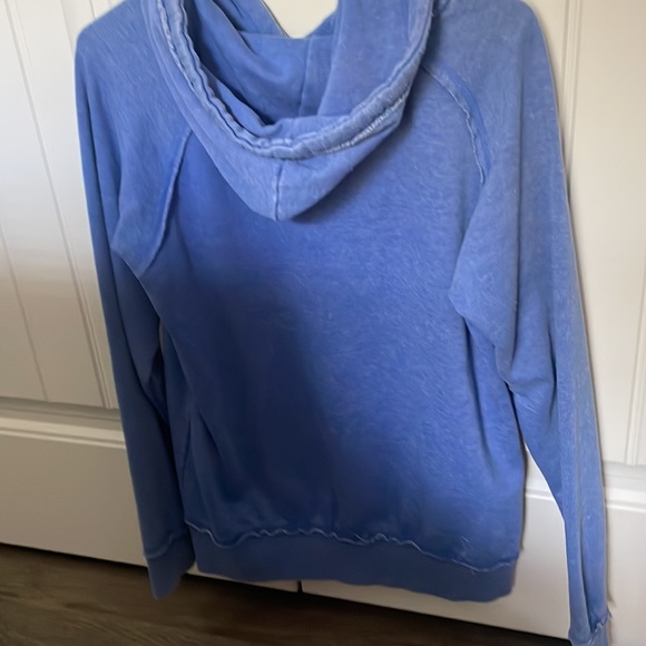 Blue pullover hoodie - Picture 2 of 2